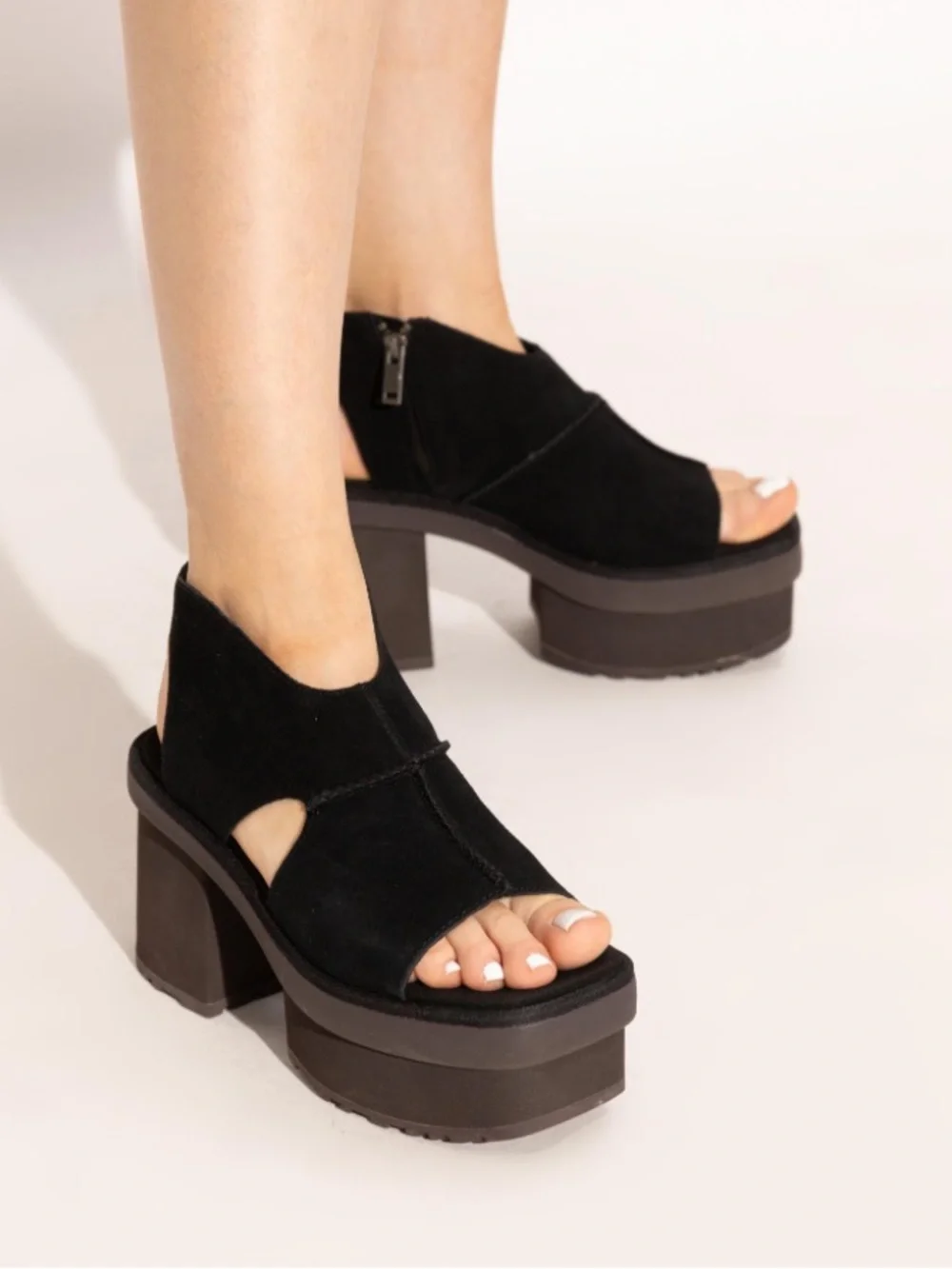 UGG New Heights 4